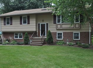 17 Schuyler St, Parsippany, NJ 07054