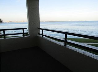 135 1st St E APT 101, Tierra Verde, FL 33715