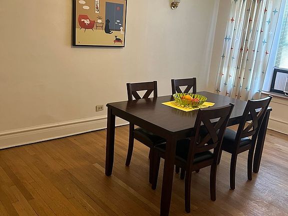 4th image of 3763 N Wayne Ave APT 1W