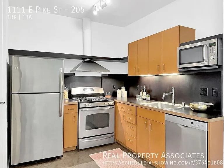 1111 E Pike St #205 — Photo 2