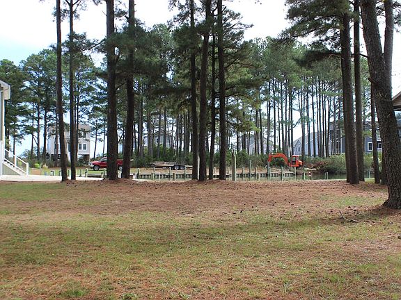 3rd image of 906 Broadside Dr