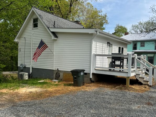 601 Rose Hill Ave, Clarksville, VA 23927
