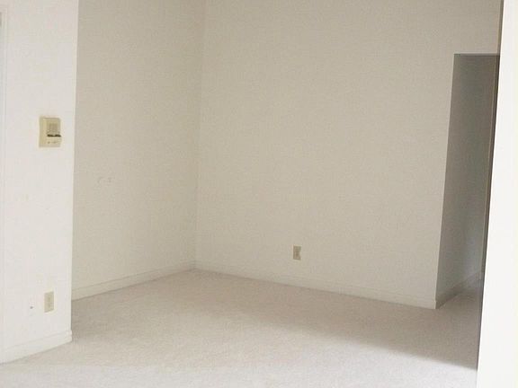 4th image of 236 Taylor Run Pkwy #8
