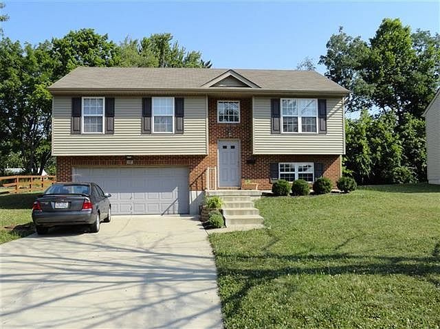 1st image of 17 Spruce Dr