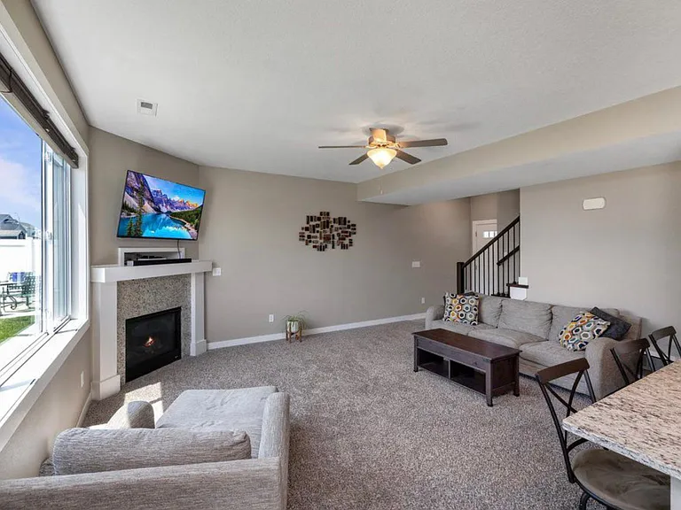 223 Pin Oak Ct — Photo 4