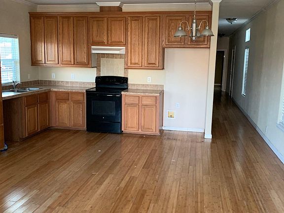 2nd image of 1340 Avenue B