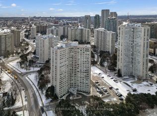 3700 Kaneff Cres #202, Mississauga, ON