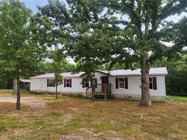 25205 Ranch Dr, Lebanon, MO 65536