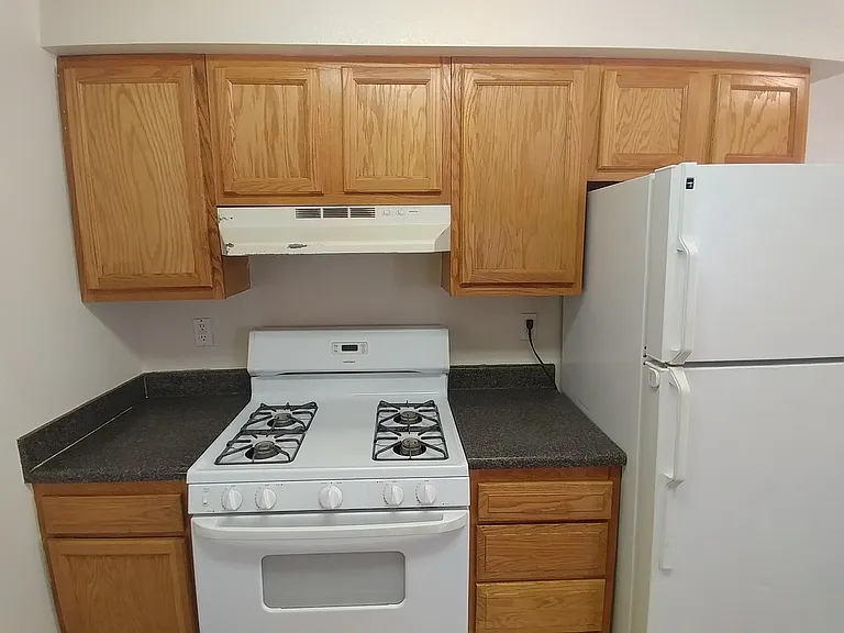 1017 Alvarado Dr SE — Photo 6