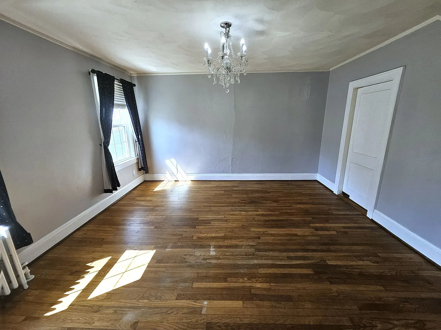 Charming 3-Bedroom Norfolk Home with Classic Character, Hardwood Floors & a Fenced Backyard — Photo 4