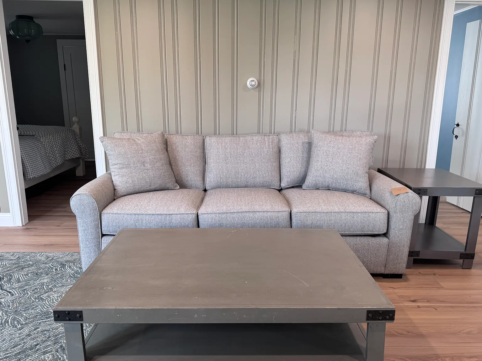 3 bed, 950 sqft, $3,300 — Photo 4
