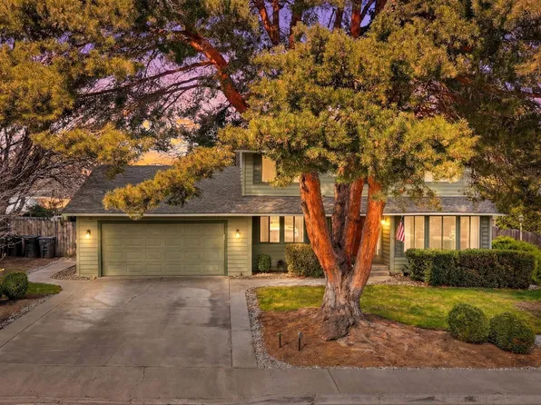 242 W Greenview Dr, Richland, WA 99352