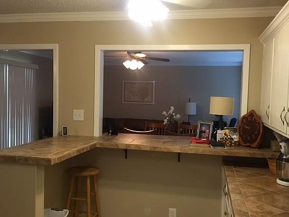 3rd image of 1701 Delwood Dr