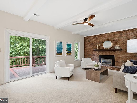 3rd image of 7610 Gralnick Pl