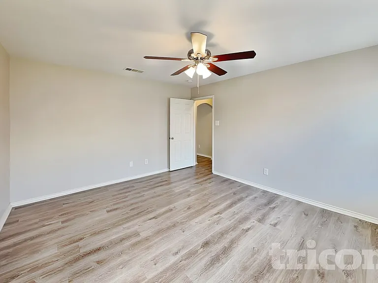 1110 Wayne Ave — Photo 8