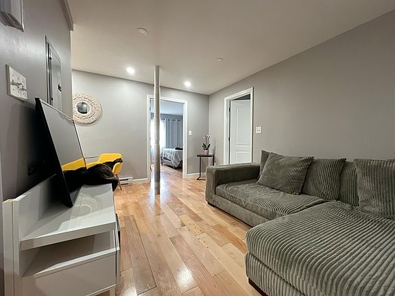 2nd image of 7 Weld St APT 29