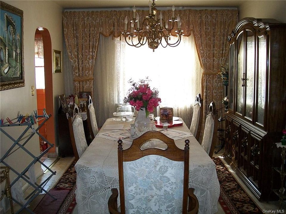 2nd image of 1667 Tomlinson Ave