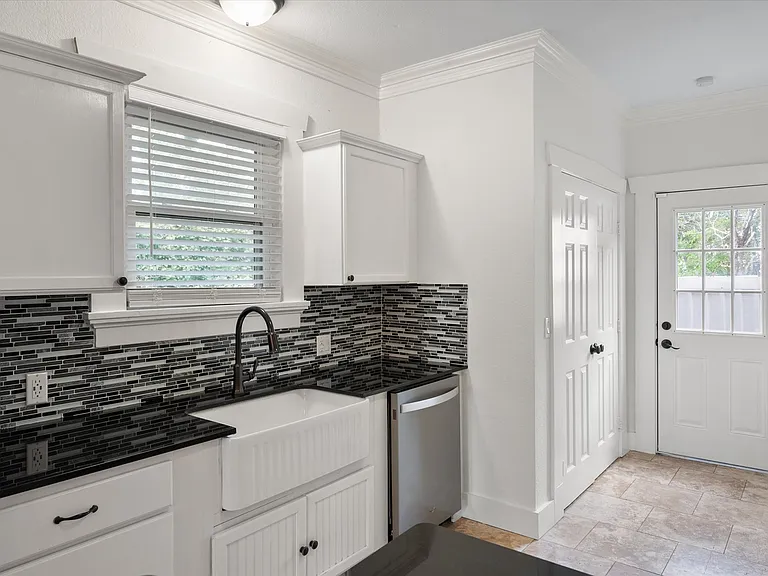2232 W Rosedale St S — Photo 15