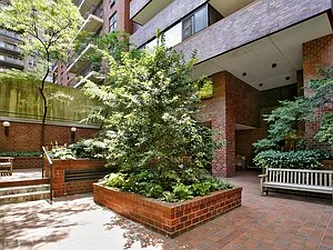 233 East 86th Street in Yorkville
