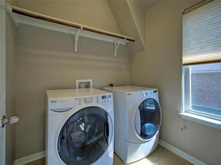 18413 SW Falcon Pointe Blvd — Photo 6