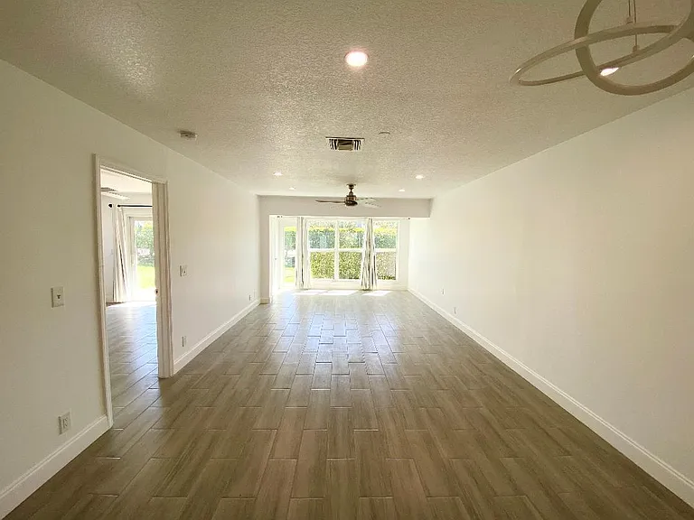 2450 Black Olive Blvd #A — Photo 7