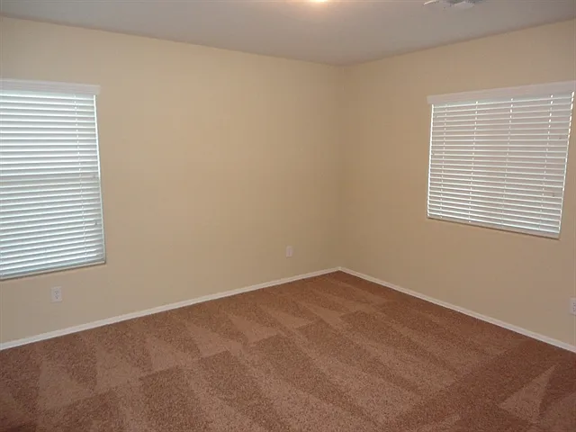 1728 E Elgin St — Photo 10