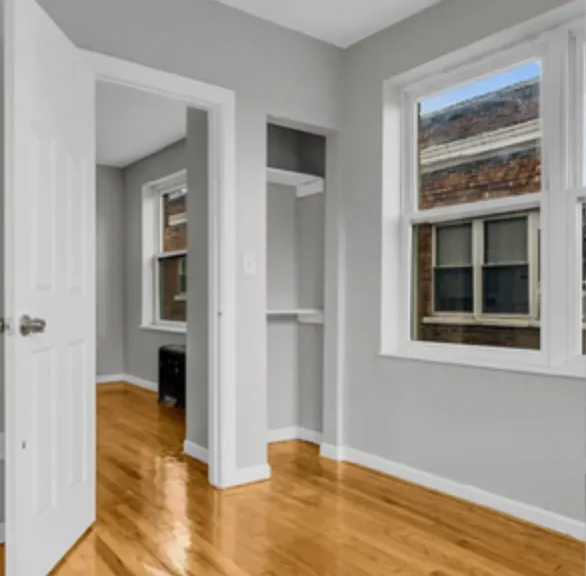 2501 Hurlbut St #1 — Photo 5