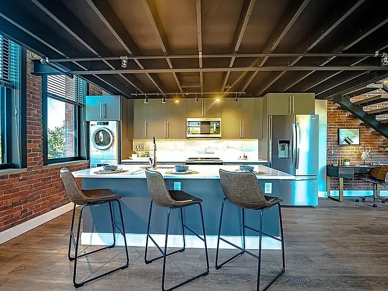 Marbella Lofts — Photo 9