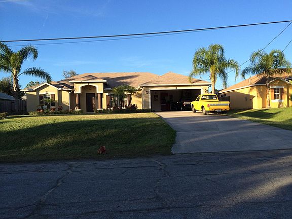 Great driveway for additional parking