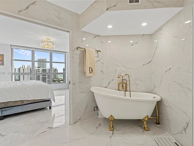 3500 Mystic Pointe Dr #2908 — Photo 15
