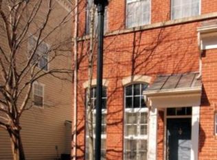 185 Martin Ln, Alexandria, VA 22304