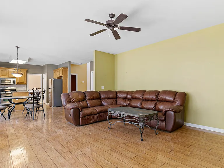 1912 Arbor Springs Way — Photo 13
