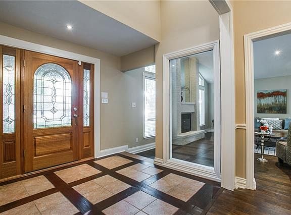 3rd image of 3104 Cambridge Dr