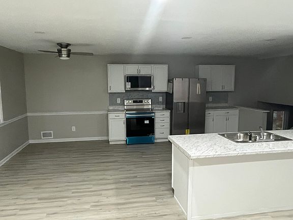 3rd image of 4085 Burning Tree Ln