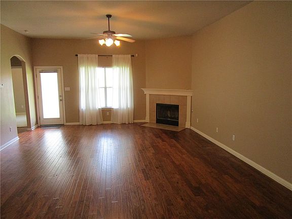 2nd image of 117 Firwood S