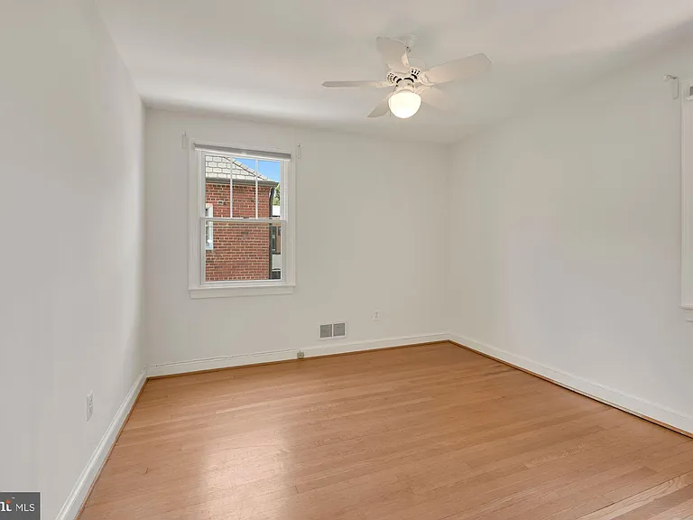 4505 Alton Pl NW — Photo 26