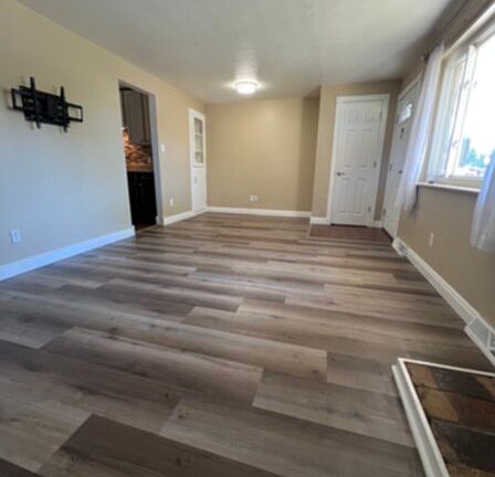 4th image of 3403 W Bowles Ave