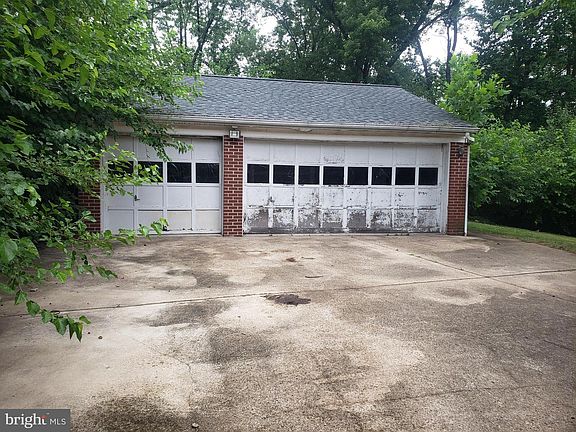 3rd image of 1808 Warren Dr