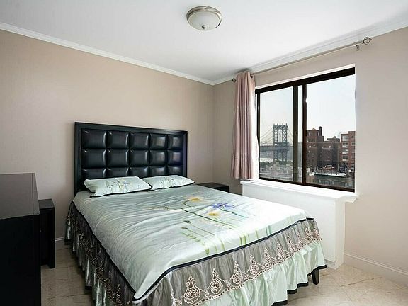 2nd image of 39 Henry St #9