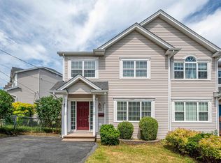 72 Bridgeview Dr, Halifax, NS B3P2M4
