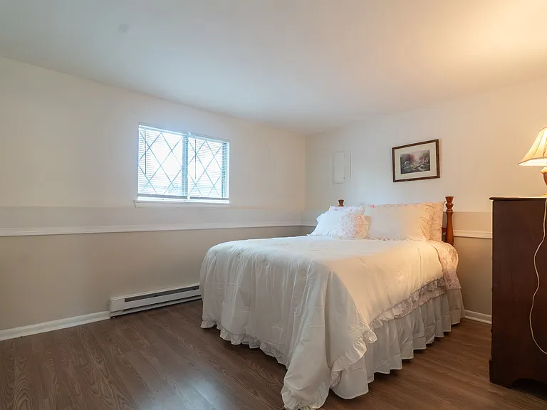 1226 Stones Crossing Rd — Photo 15