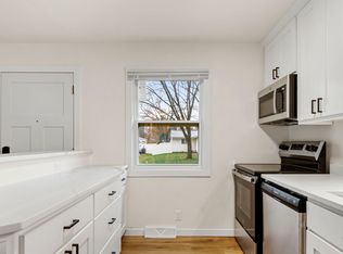 313 N Pleasant St #4, Cambridge, WI 53523