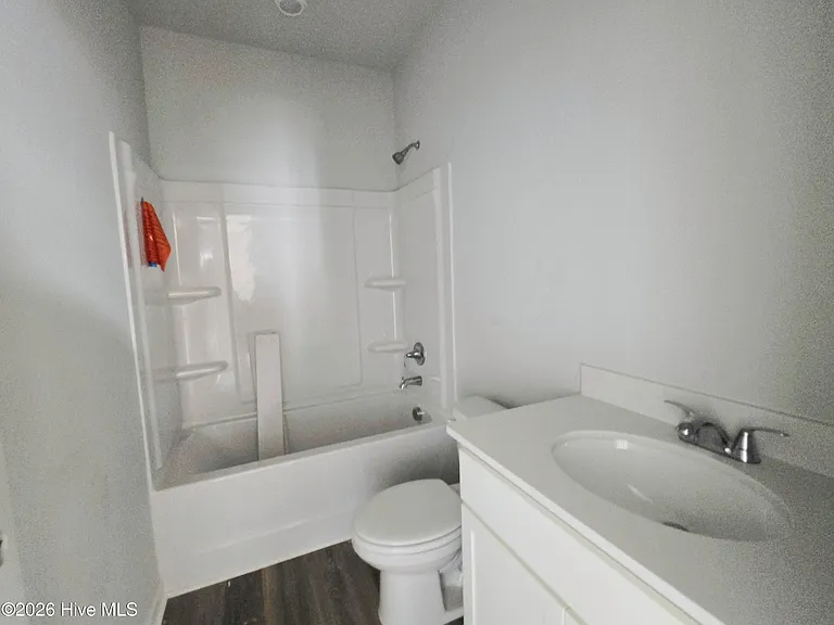 1062 Hanson Dr — Photo 10