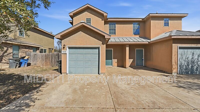 1st image of 1121 Brown Rock Dr #1121