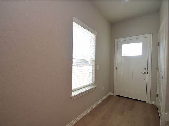 2nd image of 1508 SW Casuarina Dr #1