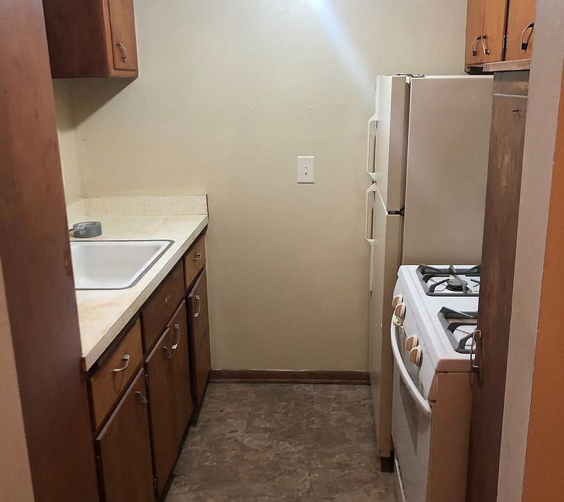 2nd image of 5175 N Hopkins St #11375151