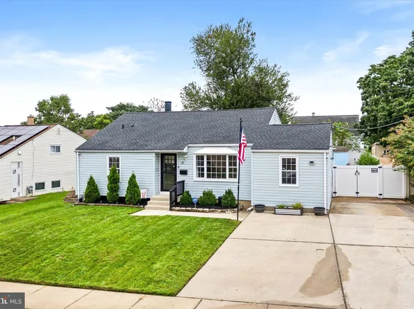31 Elton Ave, Hamilton, NJ 08620