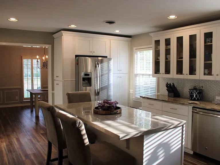 2450 Belcher Dr — Photo 8