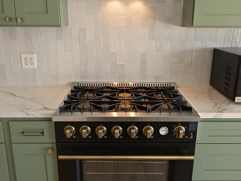3710 Glenridge Dr — Photo 10