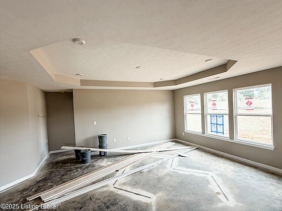 4th image of 107 Maple Leaf Dr